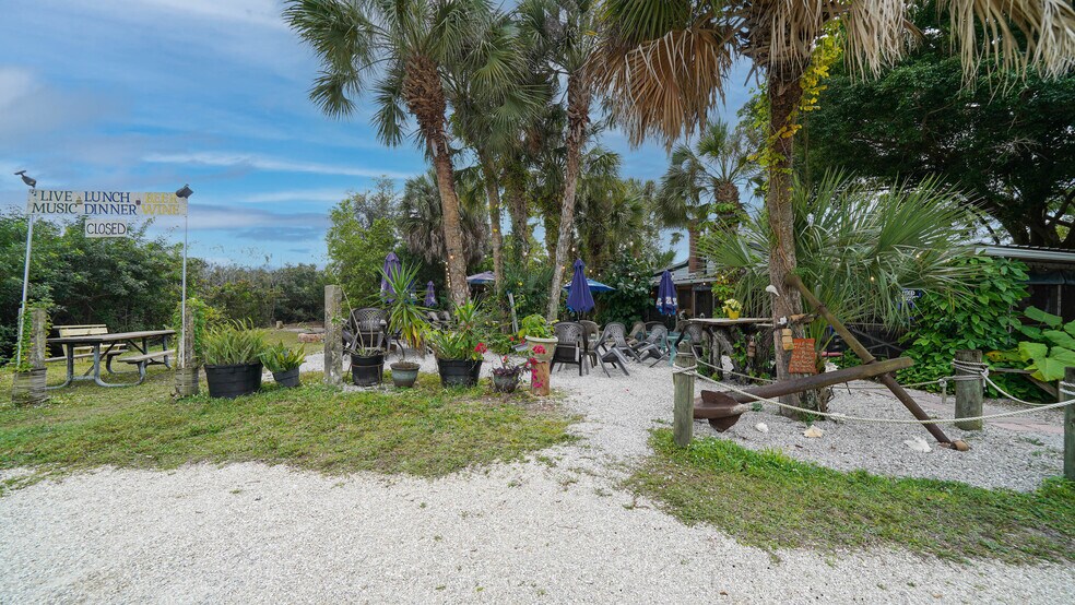 More Photos Of 4370 Garden Rd, Port Charlotte Restaurant For Sale