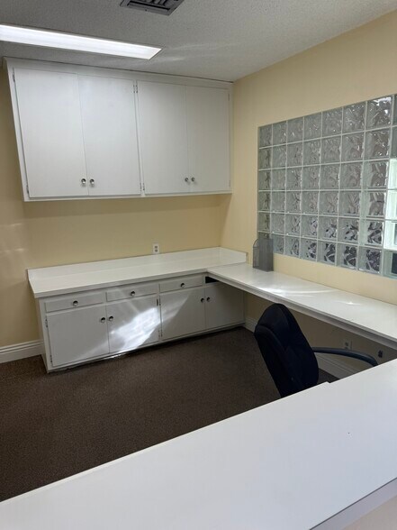 More Photos Of 1500 E Katella Ave, Orange Medical For Lease
