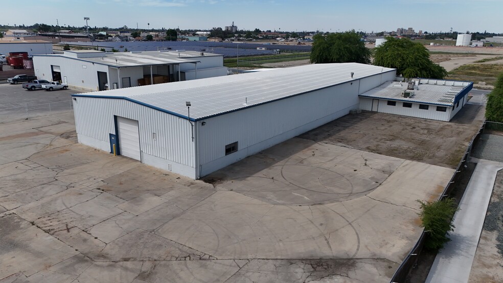 Primary Photo Of 863 E Levin Ave, Tulare Warehouse For Lease