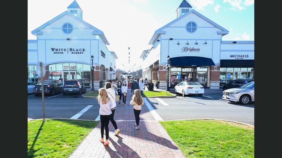 More Photos Of 110 Albany Tpke, Canton Unknown For Lease