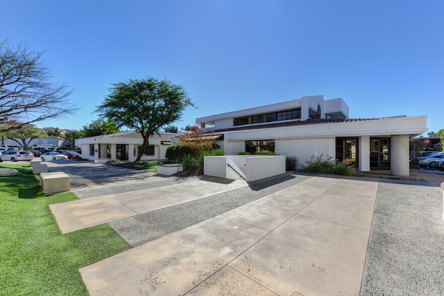 More Photos Of 23603 Park Sorrento, Calabasas Unknown For Lease