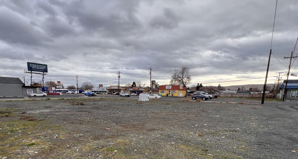 More Photos Of 601 Nob Hill Blvd, Yakima Land For Lease