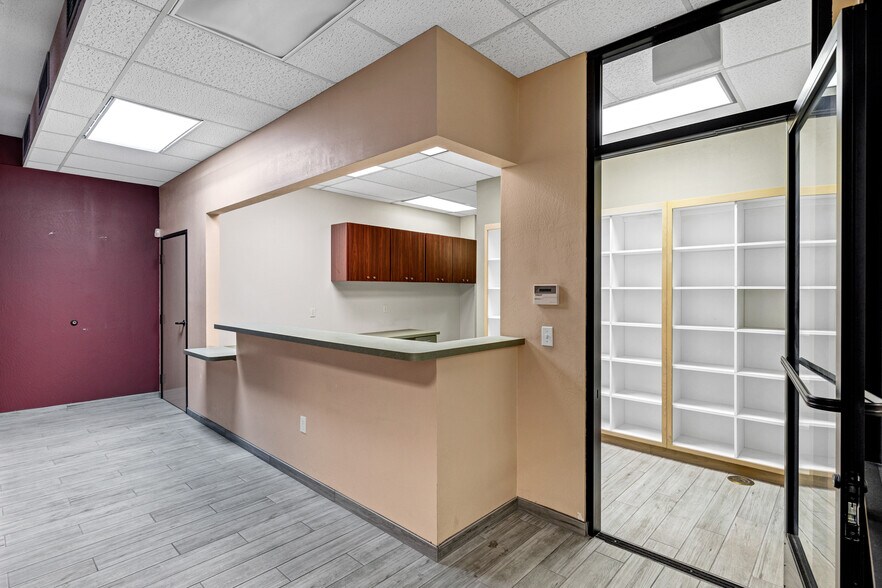 More Photos Of 15405 N 99th Ave, Sun City Medical For Lease