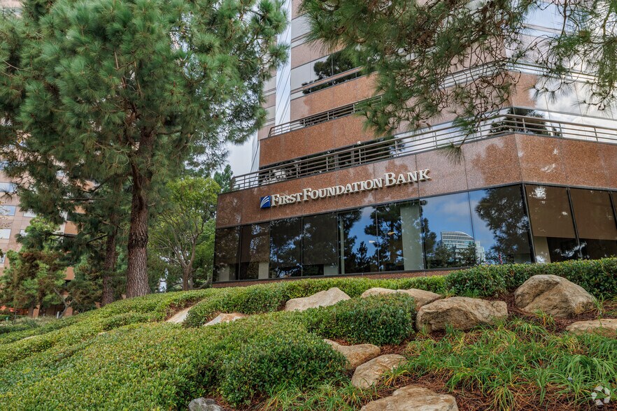 More Photos Of 4370 La Jolla Village Dr, San Diego Office For Lease