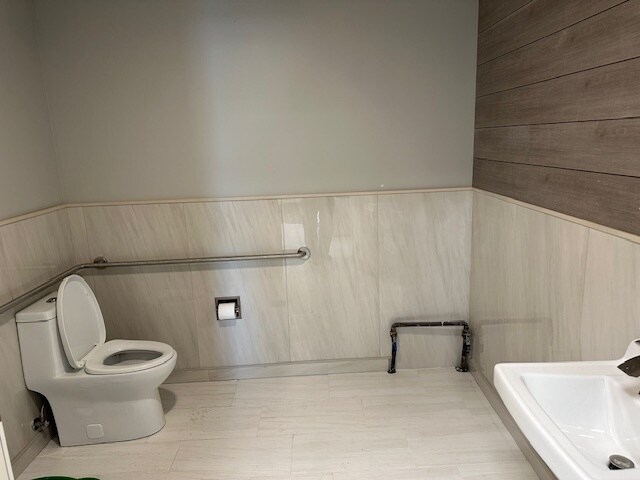 More Photos Of 820 Wheeling Rd, Wheeling Unknown For Lease