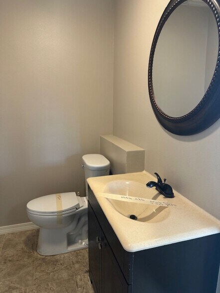 More Photos Of 106 Hickory st, Elk City Office For Sale