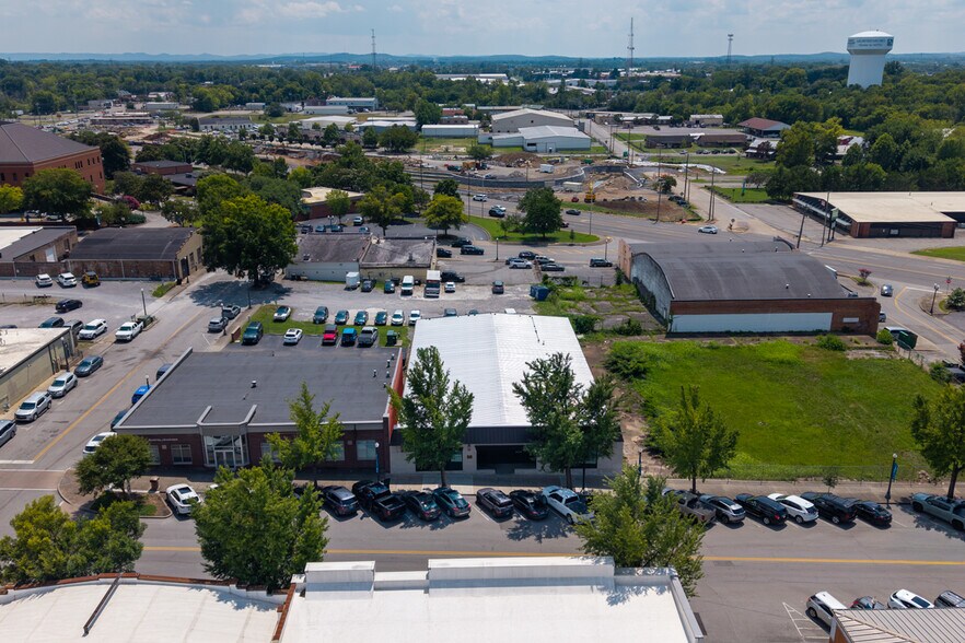More Photos Of 311 W Main St, Murfreesboro Office Residential For Lease