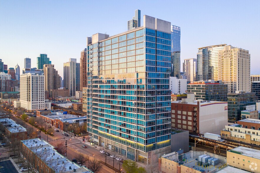 More Photos Of 1401 S State St, Chicago Apartments For Lease