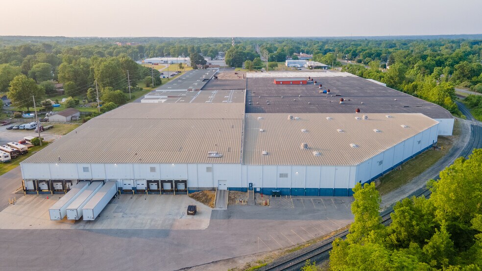 More Photos Of 435 Park Ave, Delaware Manufacturing For Lease