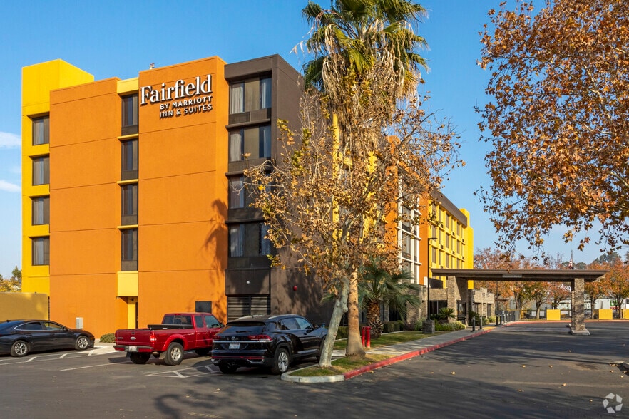 More Photos Of 3540 Rosedale Hwy, Bakersfield Hotel For Sale