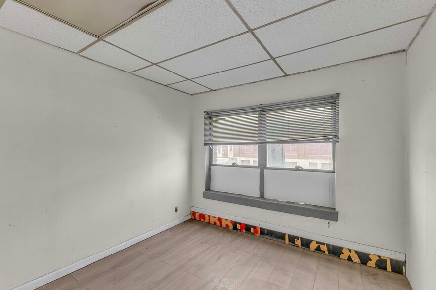 More Photos Of 7424 Bessemer Ave, Cleveland Warehouse For Sale