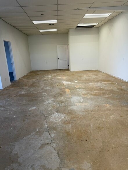 More Photos Of 10100-10144 Lower Sacramento Rd, Stockton Storefront For Lease