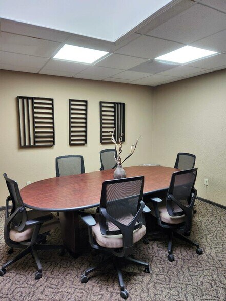More Photos Of 1711 Westport Rd, Kansas City Office For Sale