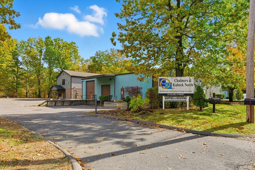 More Photos Of 24 Elise St, Westfield Flex For Lease