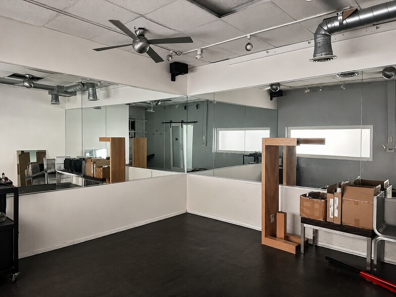 More Photos Of 1330 N Highland Ave, Los Angeles Freestanding For Lease