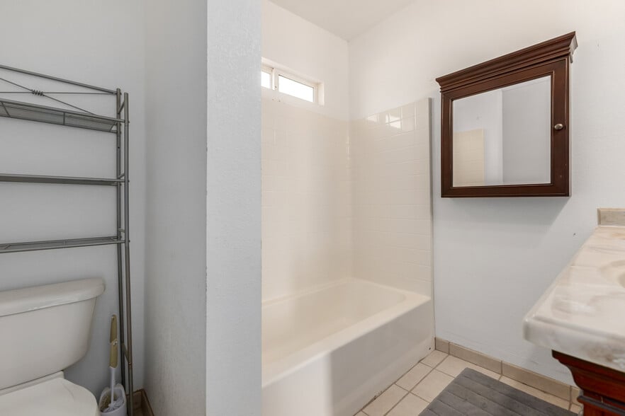 More Photos Of 50150 W Julie Ln, Maricopa Warehouse For Sale