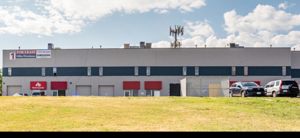 More Photos Of 15700-15820 W 6th Ave, Golden Warehouse For Lease