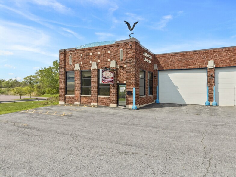 More Photos Of 701 Hiawatha Blvd E, Syracuse Warehouse For Lease
