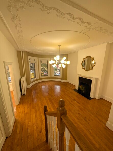 More Photos Of 1115 Massachusetts Ave NW, Washington Office For Lease