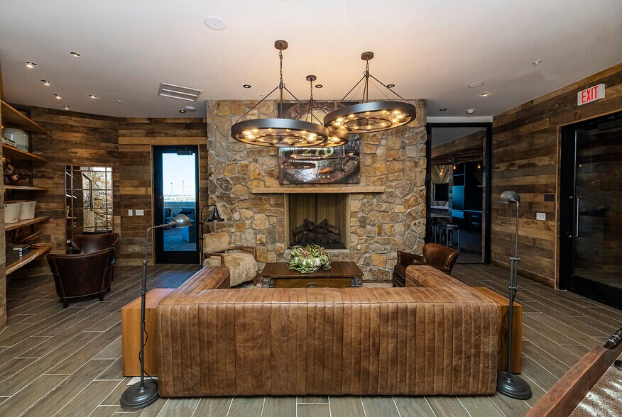 More Photos Of 270 E Flatiron Crossing Dr, Broomfield Apartments For Lease