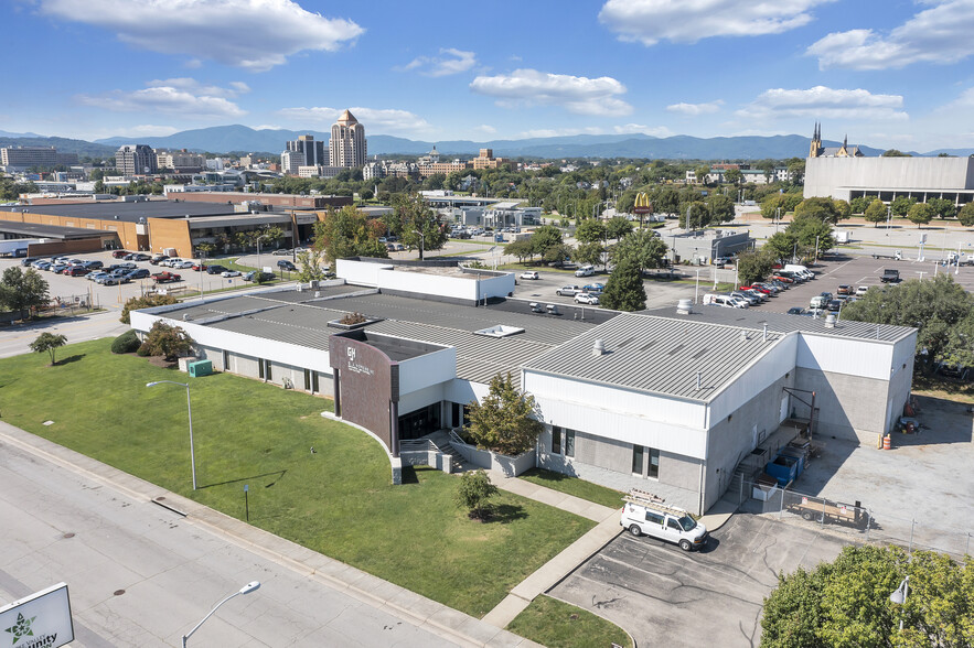 Primary Photo Of 442 Rutherford Ave NE, Roanoke Office For Lease