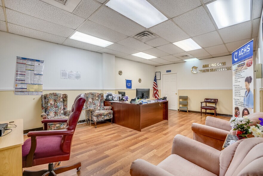 More Photos Of 6314 Windsor Mill Rd, Woodlawn Office For Sale