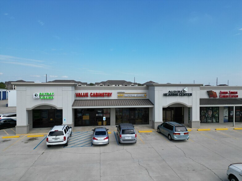More Photos Of 292 S Hollywood Rd, Houma Freestanding For Lease