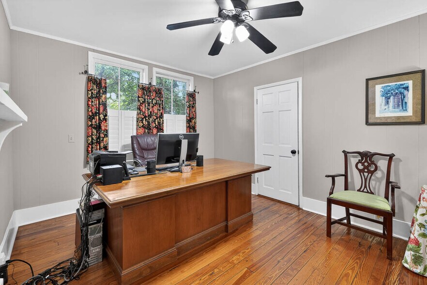 More Photos Of 1607 Norwich St, Brunswick Flex For Sale