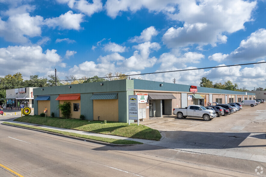 Primary Photo Of 6134 Airline Dr, Houston Unknown For Lease