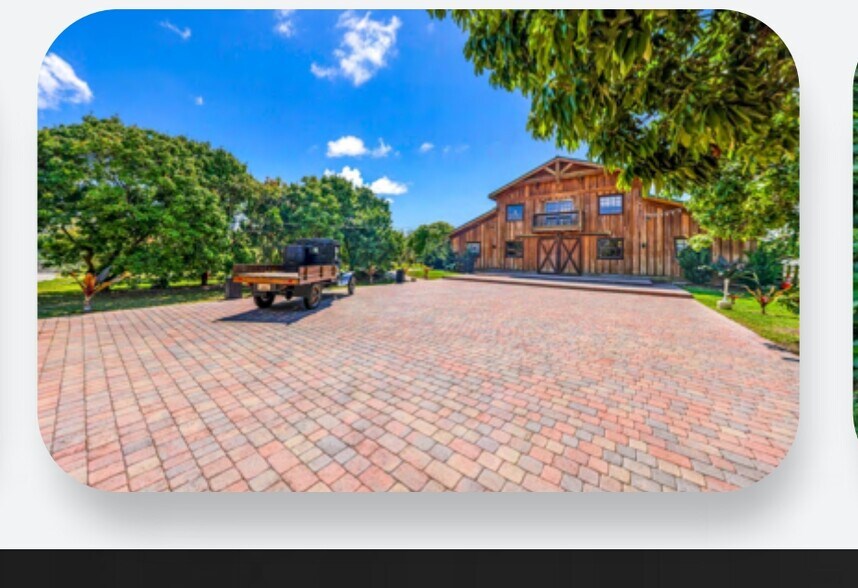 More Photos Of 19050 SW 194th Ave, Miami Lodge Meeting Hall For Sale