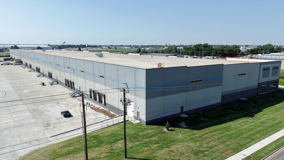 More Photos Of 9500 W Reno Ave, Oklahoma City Unknown For Lease