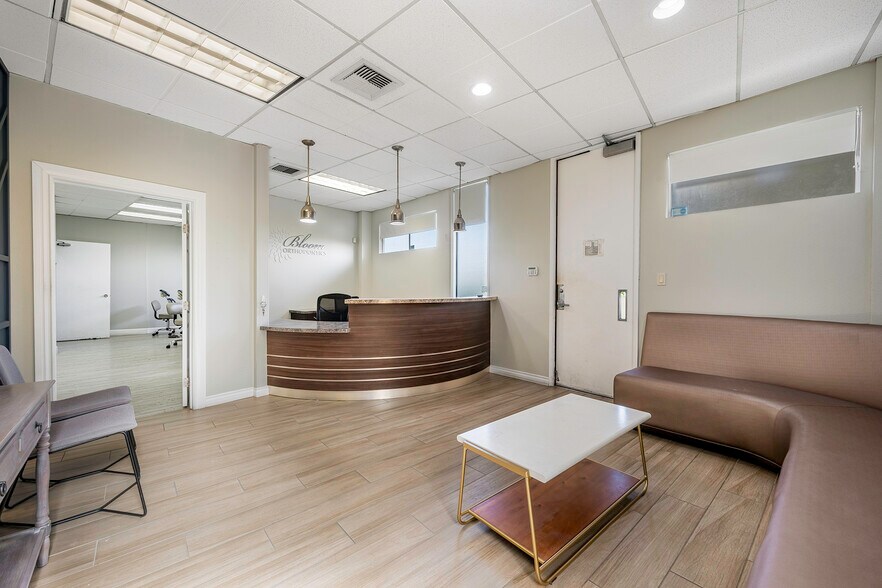 More Photos Of 2700 N Bellflower Blvd, Long Beach Medical For Lease