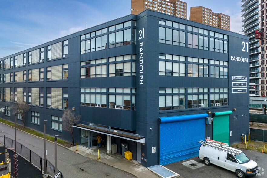 Primary Photo Of 21 Randolph Ave, Toronto Medical For Lease