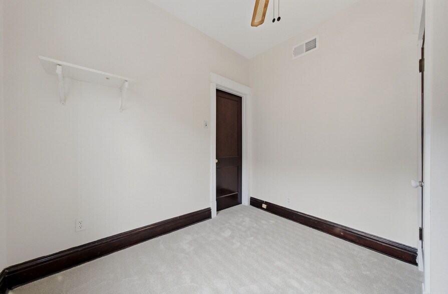 More Photos Of 5921 S Kingshighway Blvd, Saint Louis Multifamily For Sale