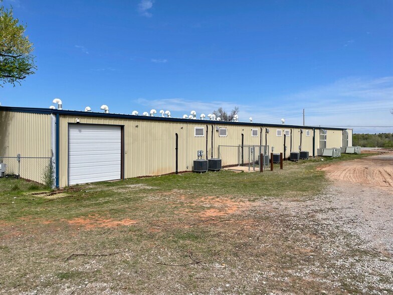 More Photos Of 5909 Aero Dr, Tuttle Industrial For Sale