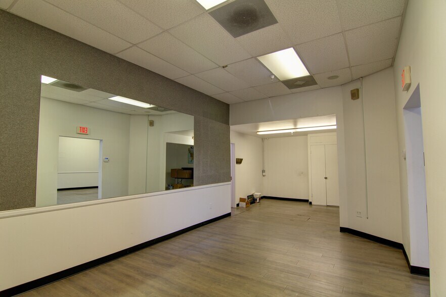 More Photos Of 4125 Market St, Ventura Light Manufacturing For Sale