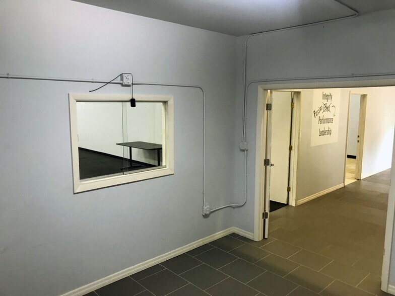 More Photos Of 1110 W Platt St, Tampa Loft Creative Space For Lease