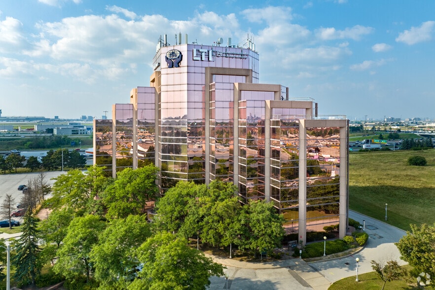 More Photos Of 2810 Matheson Blvd E, Mississauga Office For Lease