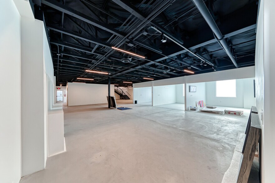 More Photos Of 235 W Brooks Ave, North Las Vegas Warehouse For Sale