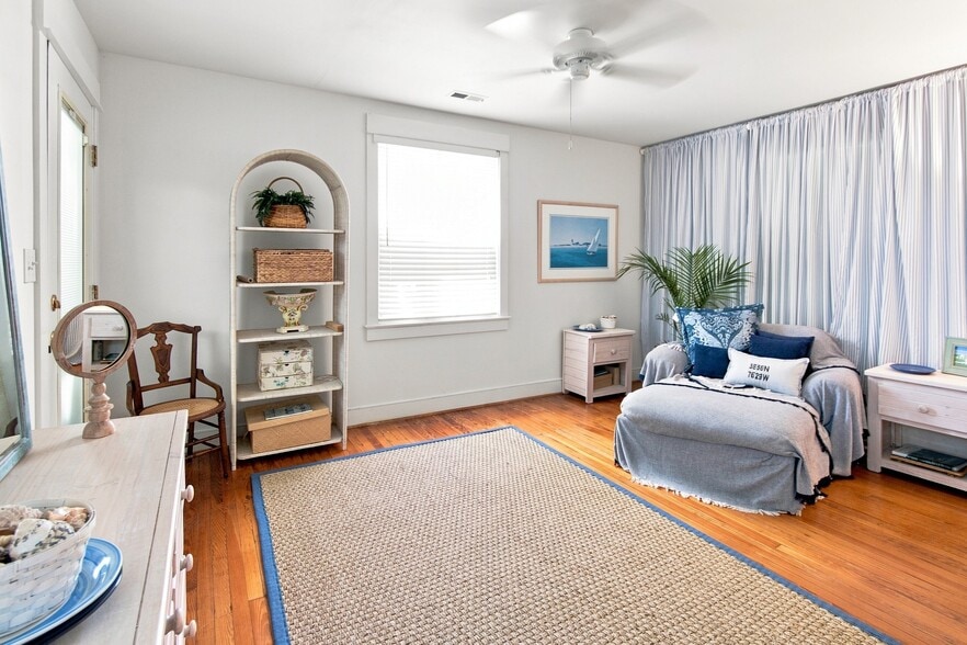 More Photos Of 720 Second St, Annapolis Specialty For Sale