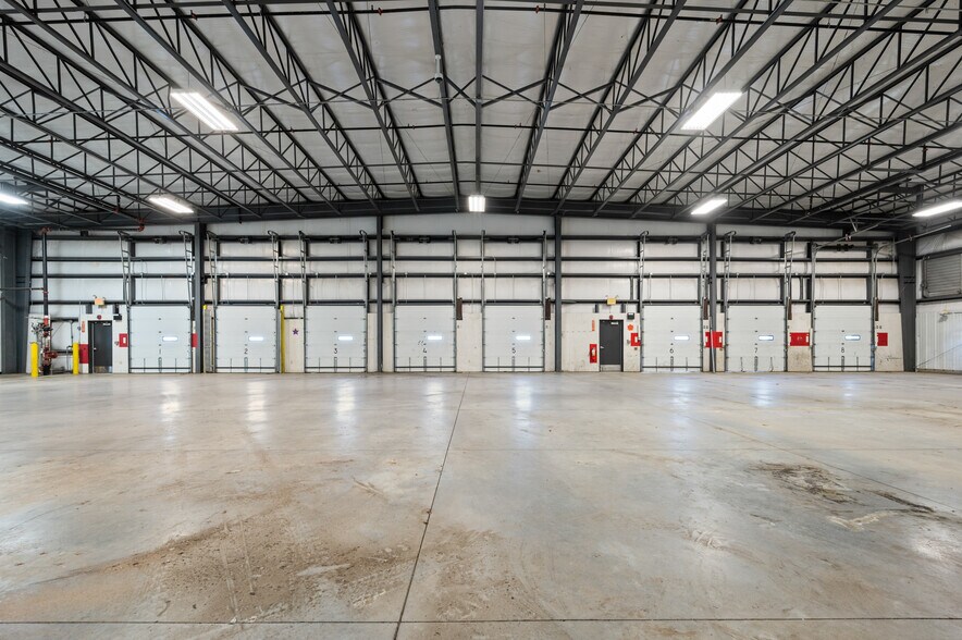 More Photos Of 1744 Evelyn Gandy Pky, Hattiesburg Warehouse For Sale