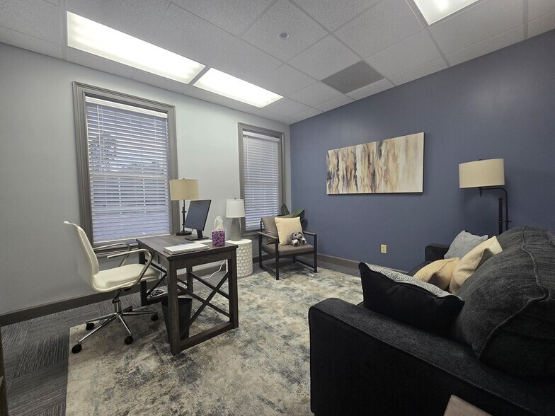 More Photos Of 114 Adris Pl, Dothan Office For Lease