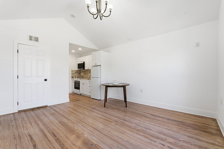 More Photos Of 326 6th Ave N, Saint Petersburg Apartments For Sale