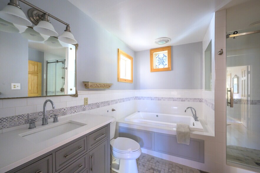 More Photos Of 518 Main St, Great Barrington Hospitality For Sale