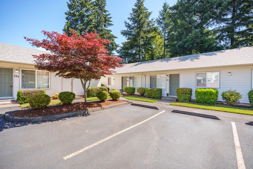 More Photos Of 133-143 Friendship Ave SE, Salem Apartments For Sale
