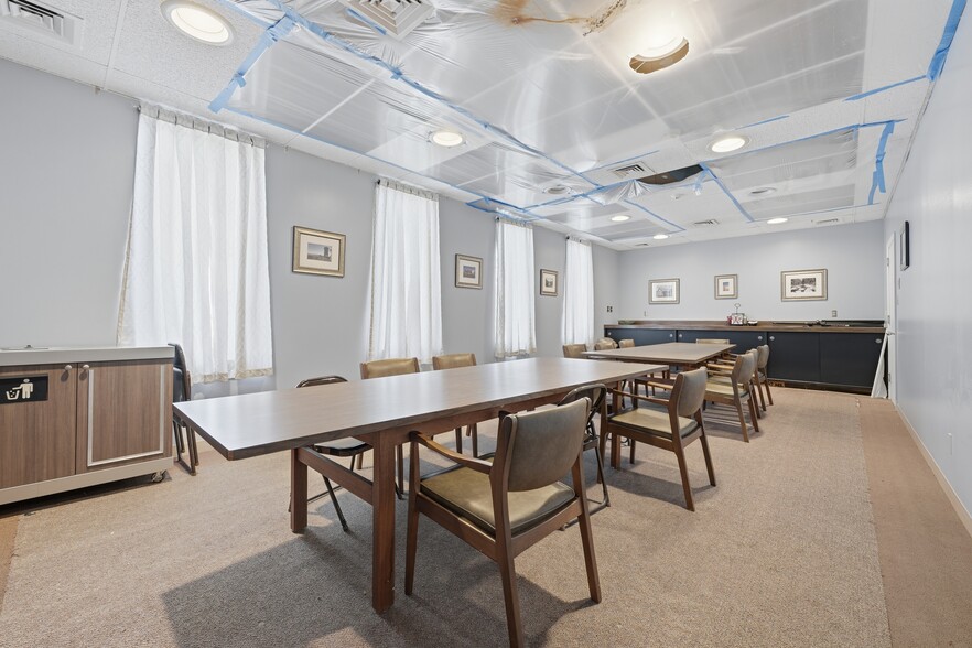 More Photos Of 55 Curtis St, New Britain Freestanding For Sale