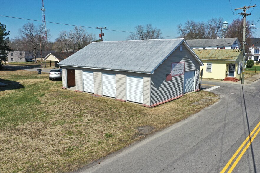 More Photos Of 300 Wilson Ave, Wakefield Sussex Self Storage For Sale