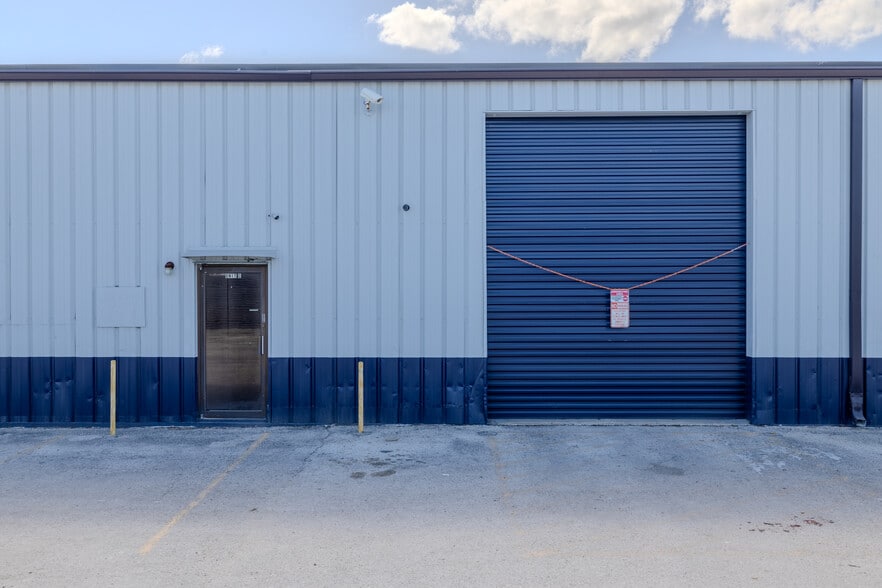 More Photos Of 12555 N 44th St, Clearwater Unknown For Lease