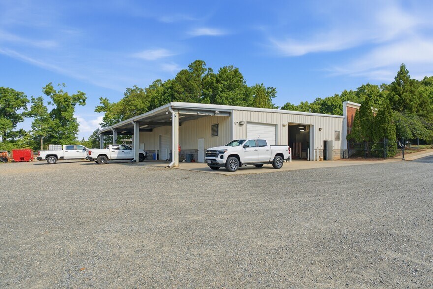 More Photos Of 131 Tradition Trl, Holly Springs Flex For Lease