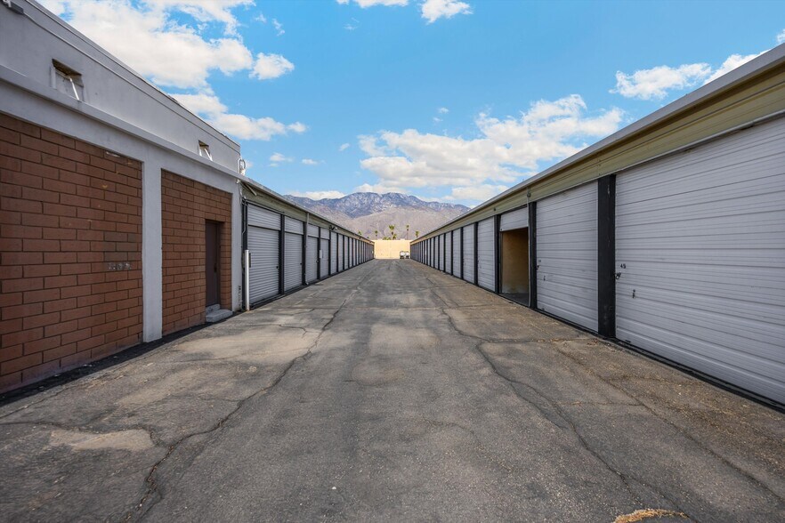 More Photos Of 811-823 S Williams Rd, Palm Springs Self Storage For Sale